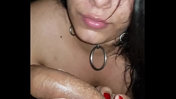 Jugando Con La Gomosa