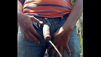 Orinando Pissing Meada