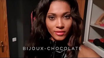 Verifikationsvideo - Black-ebony-bdsm-fetish-mistress-femdom-natural-beauty-verification-video-bijoux-chocolate