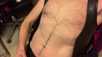 Lenny52... Un Boss Très Pute Osant La Masturbation Et Les Cams De Sexe !