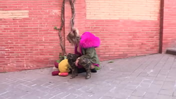 She Has No Problem With Getting Naked In The Middle Of The Street!