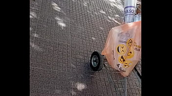 Casi Se Da Cuenta La Culona