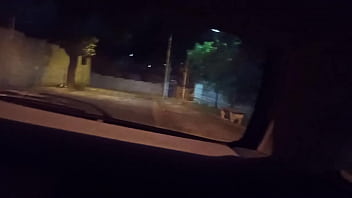 Mostrando O Pau Duro Dentro Do Carro Na Rua 2