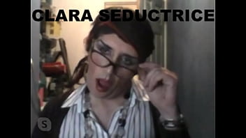 Clara Secretaire Très Perverse Fini A Poil