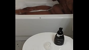 Bm Shaking Her Ass