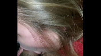 Guerita Me La Chupa En La Troca