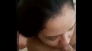 Novinha Mamando Com Vontade