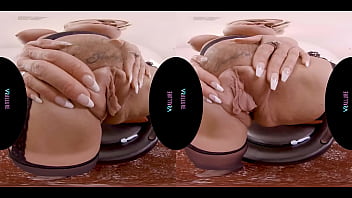 Vrallure Get On Your Knees And Eat My Pussy!