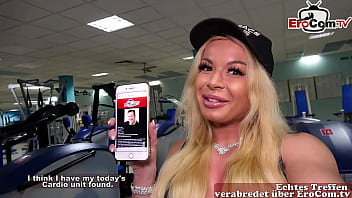 Erocom Date - Dicker Mann Mit Kleinem Penis Wird Von Deutscher Blondine Abgeschleppt Und Darf Anal