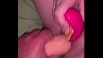 Laurn Fucks Herself Huge Toy