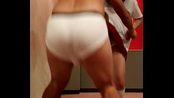 Ballbusting 32 - ballbusting, groin-kick - Video 2397574