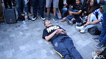 Argentino Se Folla A Un Mexicano Mientras Todos Miran Y Sienten Pena