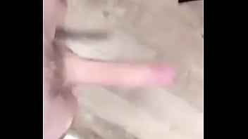 Gimiendo Mientras Se Corre