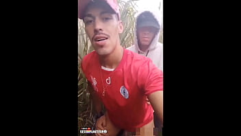 Marquei Com Uns Amigos De Ir No Bail_o De Favela De Acabei Liberando A Bunda No Mato Pra Geral Comer