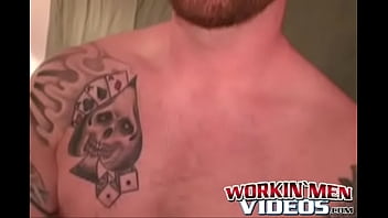 Inked Senior Wears His Sexy Glasses And Jerking Off Solo