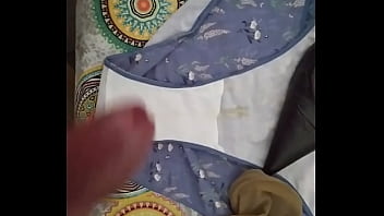 Corrida En Bragas De Mi Mujer 155