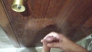 Paja En Baño - cumshot, cum, masturbation - Video 2391375