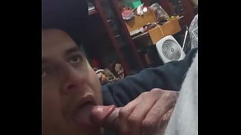 Mamando Verga De Maduro.