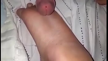 Semen En Los Pies De Ella