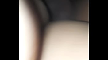 Vecina De Quito Me Invita Aver Una Pelicula Mientras El Marido Esta De Guardia