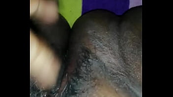 Mi Amiga Madura Me Enseña Su Vajina