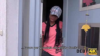 Debt4k. Una Giovane Ragazza Disoccupata è Pronta A Scopare Per I Suoi Vestiti Nuovi