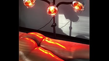 Grabando Las Nalgas De Una Clienta En El Spa Sin Que Se De Cuenta.