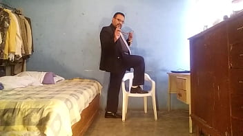 El Sacerdote Católico Necesita Tus Confesiones Perversas