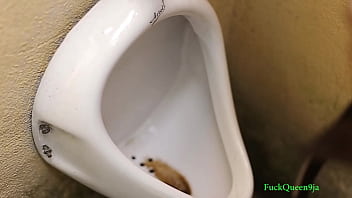 I Became Very Horny When I Saw Him Pissing