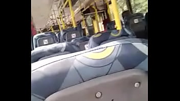 Boy Fazendo Mão Amiga No Joranrickson, No Busão Na Av: Brasil - Rj