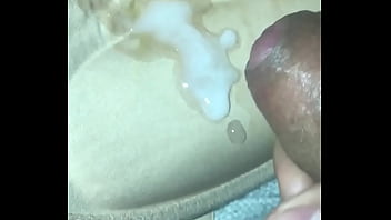 Sally Puta Se Agarra El Pene Y Se Viene