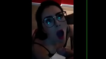 Morena Engatinhando Pra Mamar