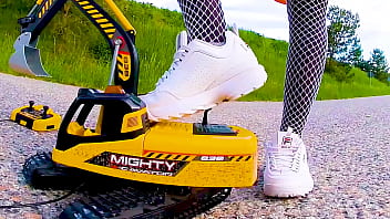 Big Excavator Is Destroyed Kicked, Toycrush, Plastic Car, Jumps , Smashes Car, Trample, Trampled, Crushed, Smashed, C...