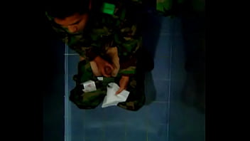 Coreano Se Masturba En Baño