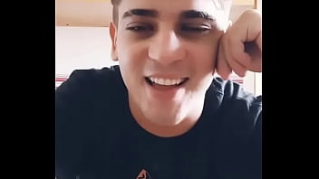 @flakaelvlogs Em Uma Live No Tik Tokk