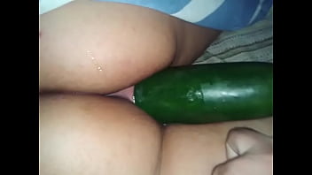 Safadinha Brincando Com Pepino