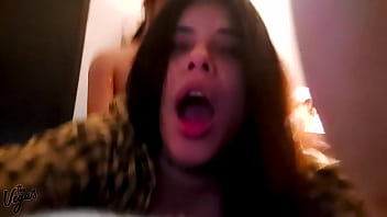 Mi Mejor Amiga Perdio Una Apuesta Contra Mi Y Me Tuvo Que Pagar Con Cuca Y Dejarse Grabar!