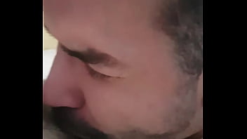 Mamando O Coroa Roludo Maduro