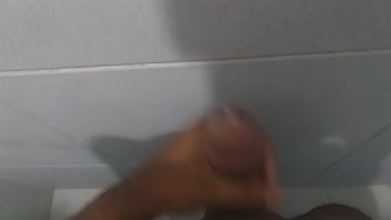 Batendo Uma E Gozando Muito - licking, creampie, masturbation, punheta, gozando, moreno, soloboy - Video 2121441