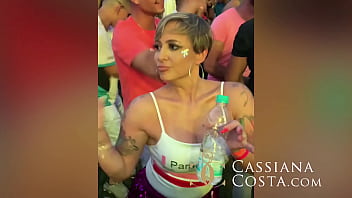 Festa Eletronica E Depois Recebi Uma Chupada Na Buceta Maravilhosa Até Gozar!!