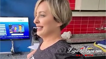 Enquanto Um Soca Eu Chupo O Outro