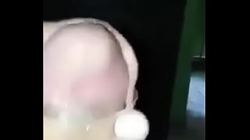 Mi Amigo El árabe Enviando Leche Y Dinero