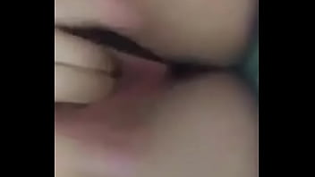 Jelly Masturbándose