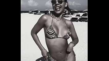 Caminata Sensual De Stefany Valenzuela