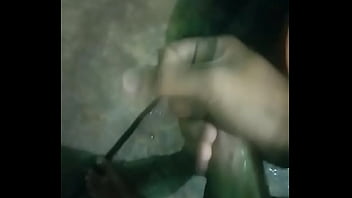 Punheta No Banho - Gay-brasil-banho-punheta-porno-gay