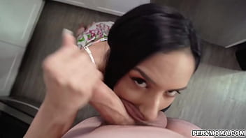 Stepson Helping His Stepmom Tia Cyrus Solve Her Sex Problems From His