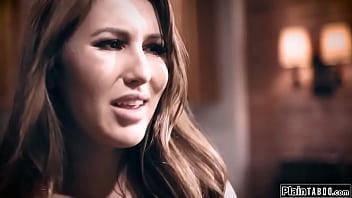 Brunette Licks Pussy And Is Toyed By Gf