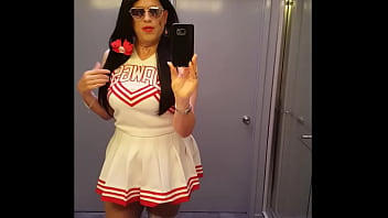 Hi! It' Monica! It' Saturday!