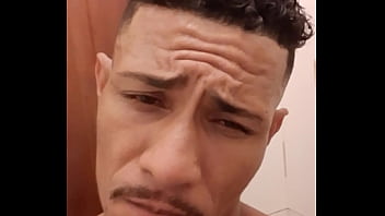 Dando Uma Mijada - gay, bareback, soloboy, gay-amateur, gay-masturbation - Video 2254513