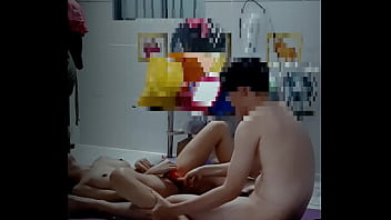 Cho em sinh vi_n sử dụng sextoys - thích chuối trai t_y